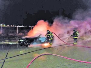 PDI descarta que imputado por incendio de auto esté ligado a todos los hechos