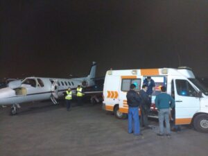 En avión ambulancia fue trasladado a Chile el deportista Javier Paineñanco