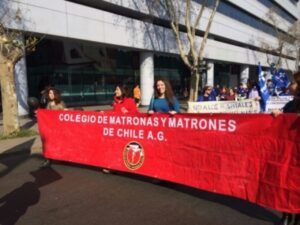 Justicia rechazó más de cuatro mil recursos de protección de matronas contra dictamen de la Contraloría