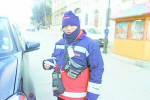 Tarjeteros de Punta Arenas recibieron tenidas completas para el duro trabajo de invierno