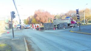 Numerosos problemas en tránsito vehicular generan trabajos en Avenida Bulnes