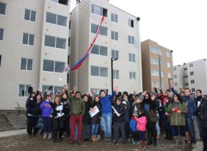80 familias recibieron sus nuevos departamentos sin deuda en sector “San Ignacio I”