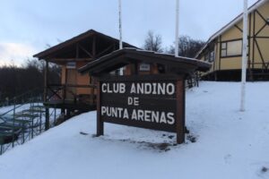 Primera caída de nieve en el Club Andino abre las esperanzas de poder inaugurar prontamente la temporada invernal