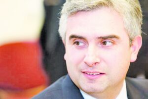 Flores dice que según su “comprensión  lectora”, él habría actuado correcto
