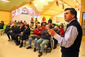 Dirigentes comunitarios se interiorizaron en la  normativa y funcionamiento de la “Farmacia Popular”