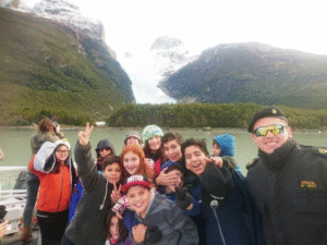 Colegios de Puerto Natales realizaron navegación por los canales cercanos a Última Esperanza