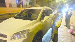 120 controles de alcohol realizó Carabineros y Senda durante la madrugada de ayer