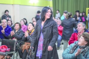 Autonomistas proclamaron públicamente a Jessica Bengoa