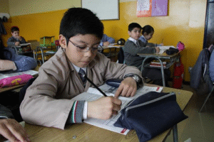 ¿Deben los padres hacer las tareas de sus hijos?