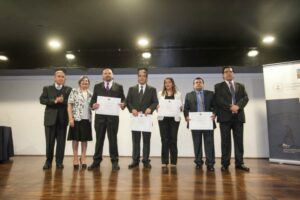 En Porvenir se titularon 26 nuevos técnicos de la Universidad de Magallanes