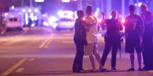EEUU: Unos 50 muertos en club gay de Florida que FBI investiga como “acto terrorista”