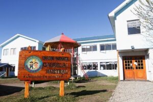 Embargo al Colegio de Profesores lo podría dejar sin sede gremial ni jardín infantil