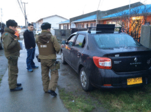 Daños y robo en taxi colectivo denunció el propio afectado en calle Mardones
