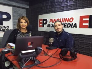 Artista magallánico acaba de promocionar su exposición de acuarelas en Pingüino Radio