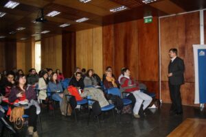 Equipos de salud de red asistencial se capacitan en estrategias y manejo en el intento de suicidio