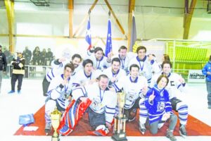 Yetis y Wolverines se consagraron campeones del hockey sobre hielo en Punta Arenas
