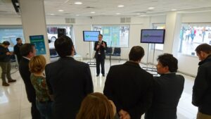 Región de Magallanes lidera a nivel nacional el uso móvil de Facebook y WhatsApp en el país