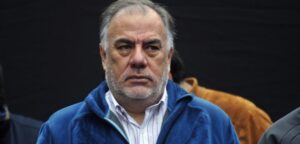 Andrade defiende pensión de su esposa: “Le corresponde en conformidad a normas legal