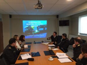 Gobernación Marítima realiza primera mesa de trabajo enfocada en la prevención de accidentes en faenas de buceo