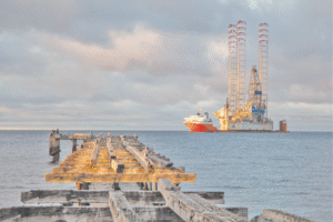 Millonario pago permitió levantar denuncia de Aduanas por contrabando en plataforma petrolera y se autorizó zarpe