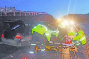 Tres lesionados en accidente camino  a Fuerte Bulnes