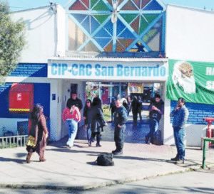 Funcionarios del Sename llevan 40 días en paro por rechazo a nueva modalidad de atención