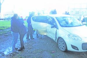 Camión recién comprado protagonizó  colisión que dejó cuatro lesionados
