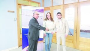 Donaron 1.000 litros de combustible para 33 familias de Puerto Edén