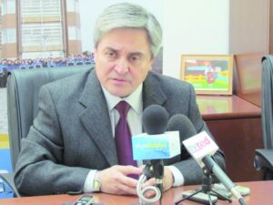 Alcalde Paredes acusa falta de respuesta  de intendente Flies por iniciativas sociales