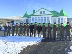 Presidente de la Corte y general de Carabineros visitan retén Teniente Merino