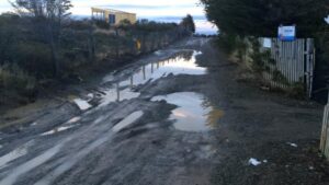 Vecinos de Pampa Redonda molestos por estado de calles