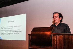 Ante más de 300 personas realizaron taller sobre síndrome de Asperger