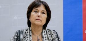 Gobierno reacciona con indignación ante colusión de laboratorios y revisará contratos