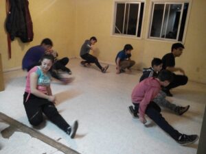 Niños y jóvenes de Puerto Williams aprendieron break dance