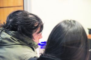 Imputado por arrojar a su bebé al suelo  se entregó y fue enviado a la cárcel