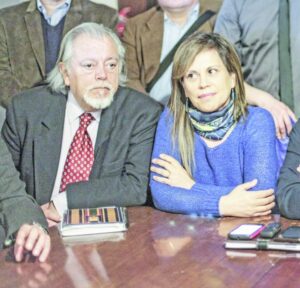 Timonel del PC niega que crisis nacional de la Nueva Mayoría hubiese llegado a Magallanes