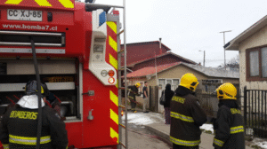 Principio de incendio afectó a casa habitación en Calle Lautaro Navarro