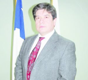 Vecinos de Laguna Blanca indignados con candidato a alcalde Carlos Rowland