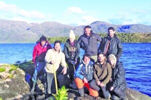 Científicos de Universidad Andrés Bello buscan rocas  marinas de un océano de hace 200 millones de años