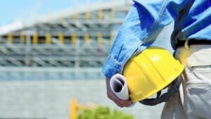 Se desploma edificación no habitacional en Punta Arenas: caída llegó al 70%