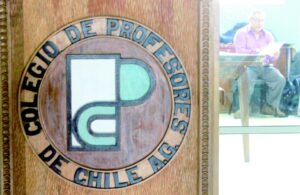 Rechazan nuevo encasillamiento a los docentes