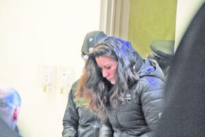 Mujer imputada de dar trabajo a menores en local nocturno recuperó su libertad