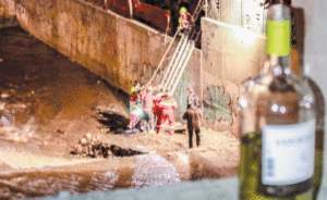 Alcohol desató violenta caída de joven al lecho del Río de las Minas