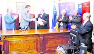 Poder Judicial recibe terreno para construir centro vacacional en Puerto Bories