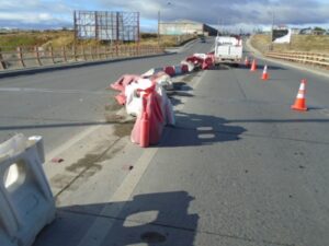 Más de $ 25 millones ha gastado Dirección del Tránsito para reponer señaléticas destruidas