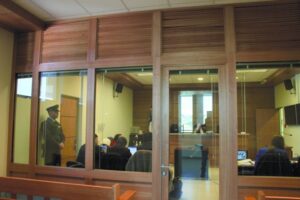 Sujeto denunciado por violación cumplirá en libertad condena por desacato y lesiones