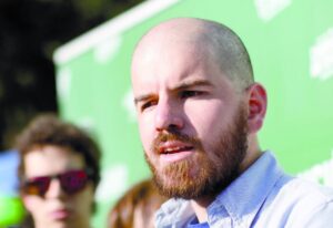 Giorgio Jackson y Nano Stern en apoyo a Bengoa