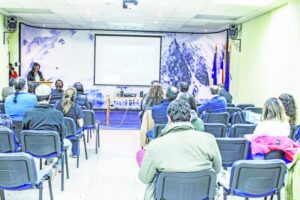 Ambientalistas magallánicos y argentinos  intercambiaron ideas sobre preservación de humedales urbanos