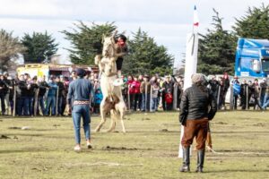 Valor, destreza y coraje mostraron los jinetes  chilenos y argentinos que participaron en la competencia