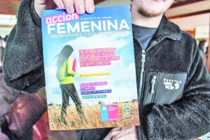 Sernameg lanzó revista “Acción Femenina”